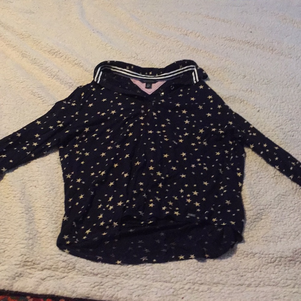 A star collared long sleeved shirt